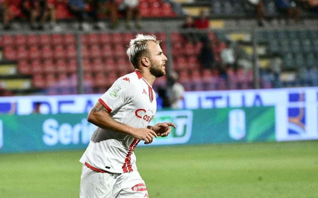 Cremonese-Bari 0-1: Sibilli, un gol d'oro per una squadra solida 