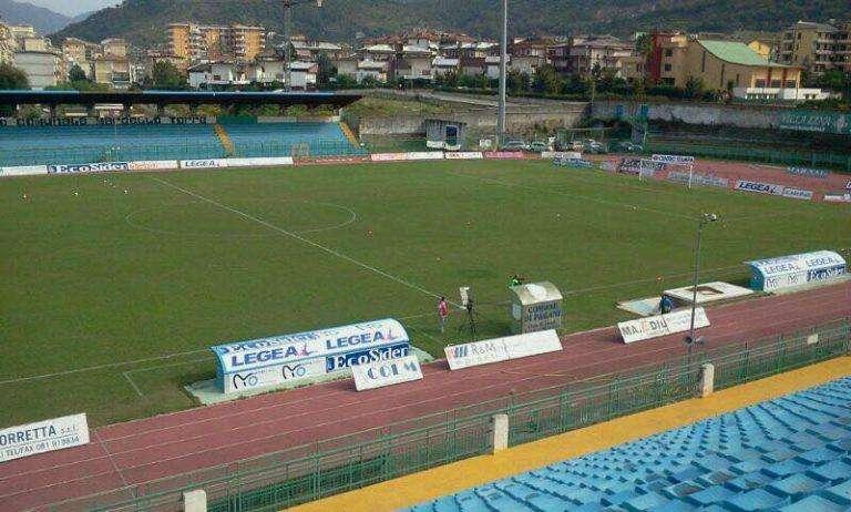 Aggressione allo stadio Torre di Pagani: solidarietà al nostro collega Lopraino