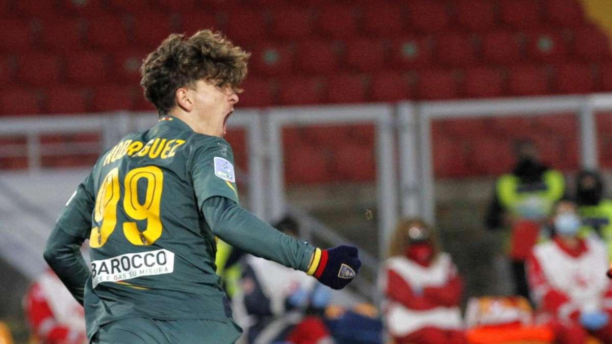 Le probabili formazioni di Lecce-Reggina: parte Rodriguez titolare insieme a Coda