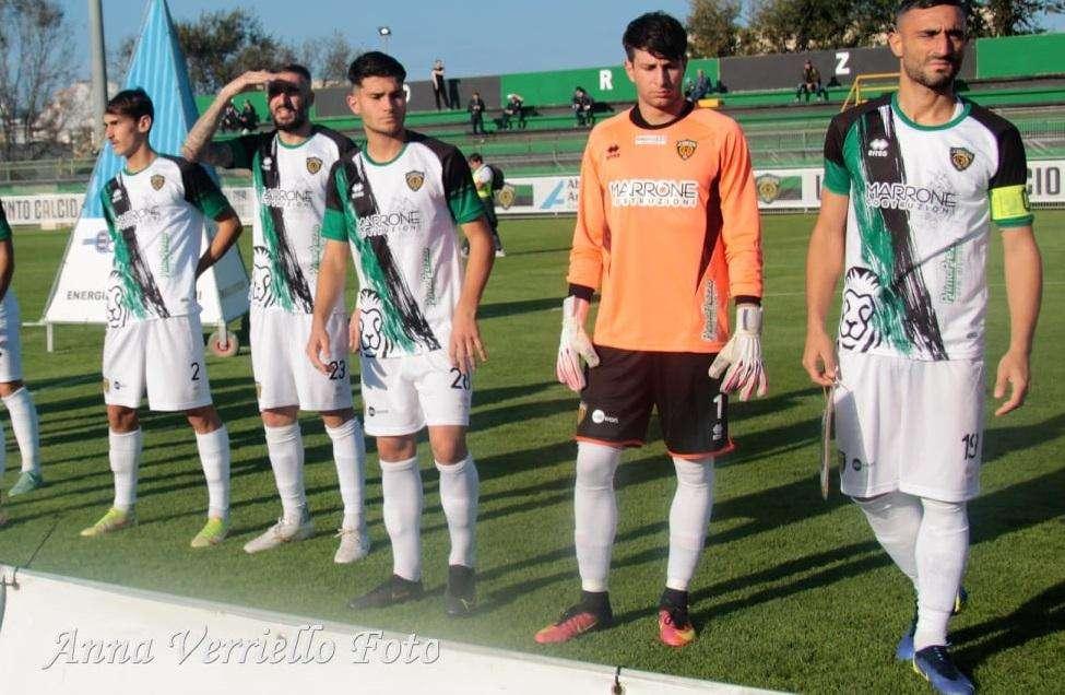 Sedicesimi Coppa Italia Serie D - Derby Cerignola-Altamura, Bitonto in Campania