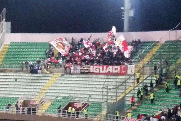 Serie B, le decisioni del Giudice Sportivo: maxi multa al Bari, fermato Acampora