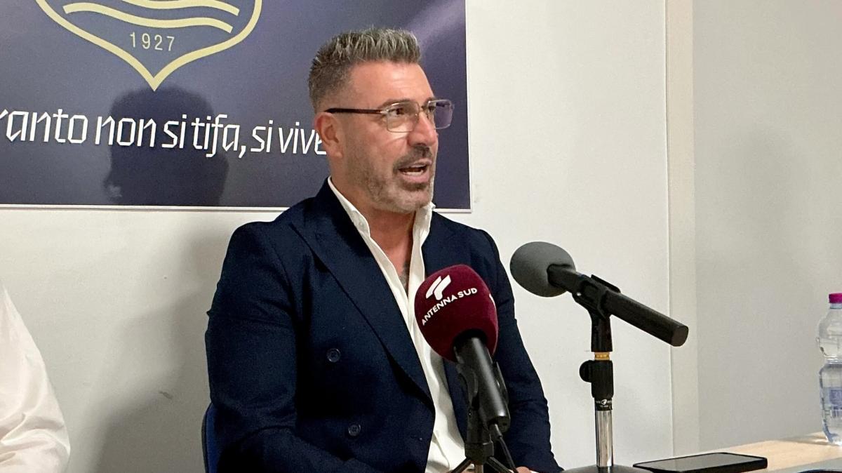 UFFICIALE - Taranto, stangata per Montervino: stop fino al 29 novembre