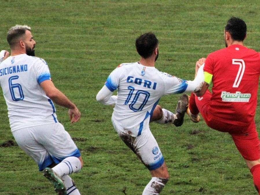 Serie D/H - Sei gare in meno rispetto alla tabella di marcia: tra una settimana i primi recuperi