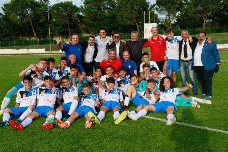 Bisceglie, onore al merito di una formazione entrata nella storia
