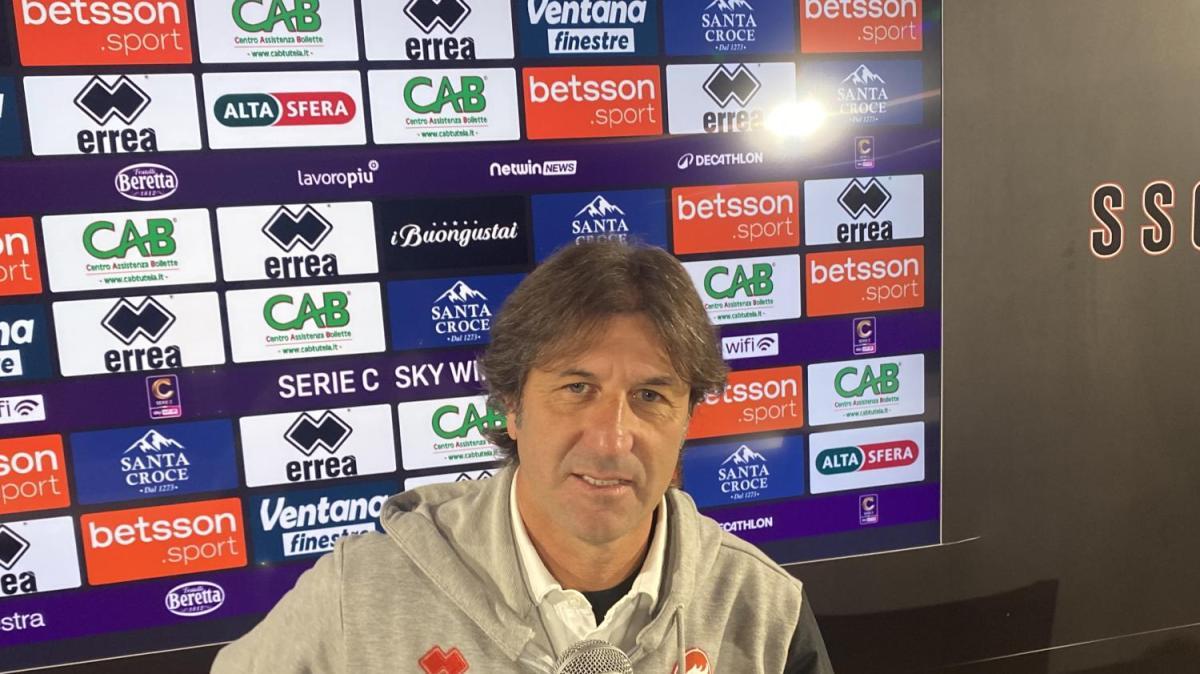 Verso Scafatese-Bari, Rastelli: “Conta solo vincere. Tante cose non vanno? Lo so”