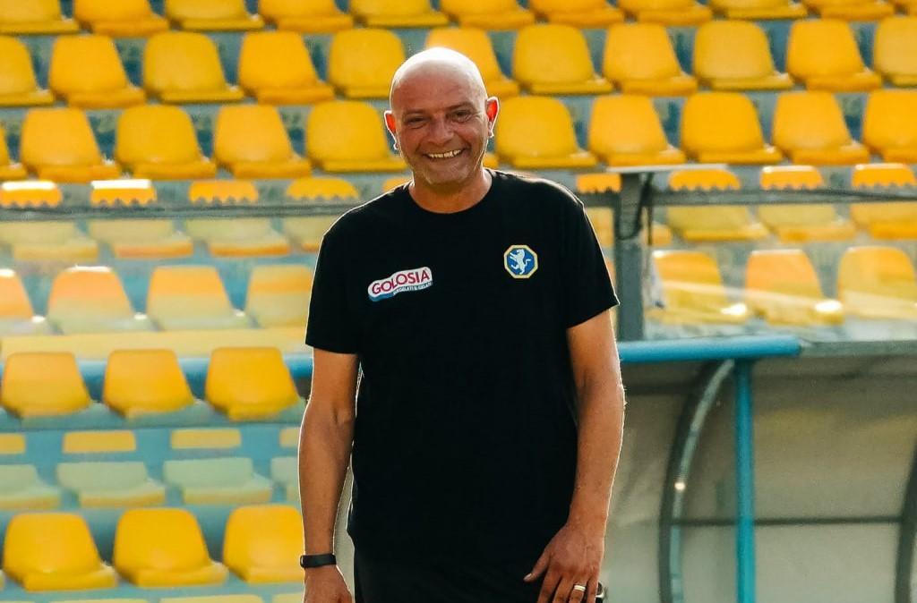 Fidelis Andria, Fabio De Sanzo si presenta: “Conquistiamo i tifosi, questa maglia deve essere un orgoglio”