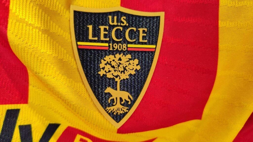 Cagliari - Lecce, designata la squadra arbitrale che dirigerà il match