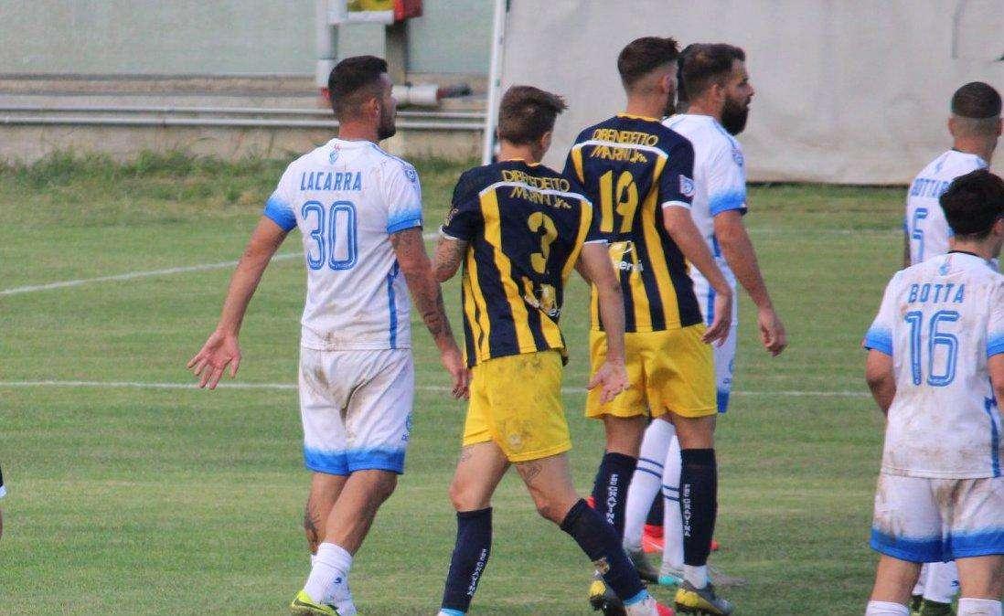 UFFICIALE - Brindisi, è un repulisti: Chianese esonerato, si dimettono dg e consulente di mercato