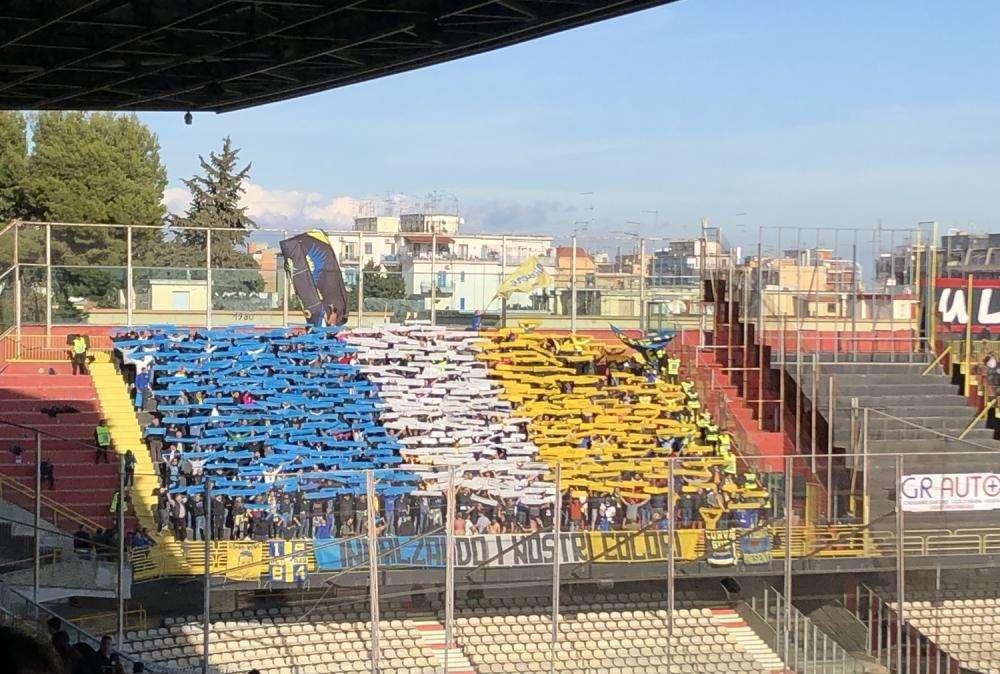 Cerignola, il comunicato della società: "Vicini alle vittime di episodi che nulla c'entrano con il calcio"