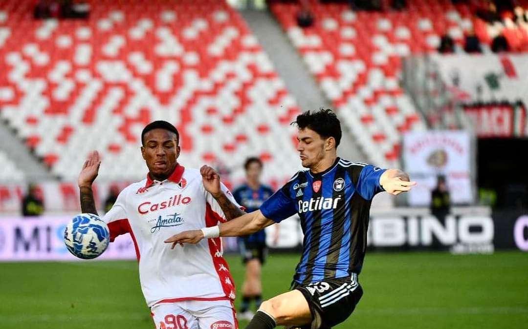 Bari terzo ma con pareggite conclamata: 0-0 col Pisa, quinta 'X' di fila, due legni colpiti