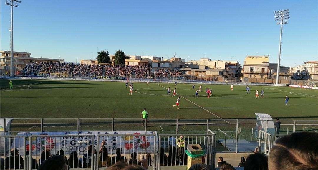 Un Cerignola eroico sfiora il colpaccio: con il Catanzaro finisce 2-2 