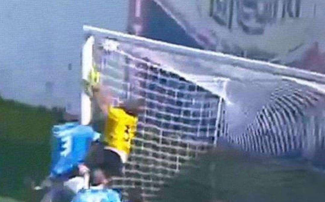Manfredonia, ecco il frame del gol non assegnato oggi ad Angri