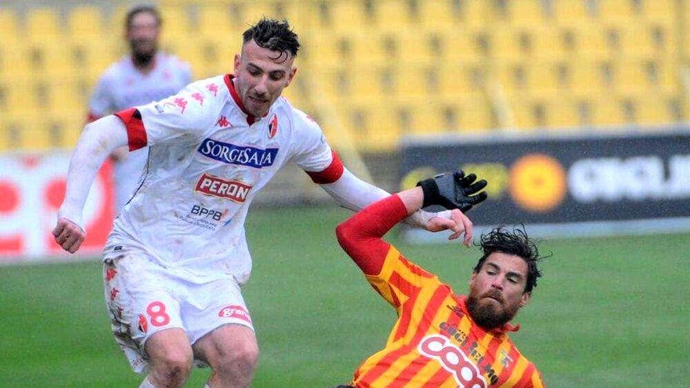 Bari-Catanzaro, numeri e precedenti della sfida