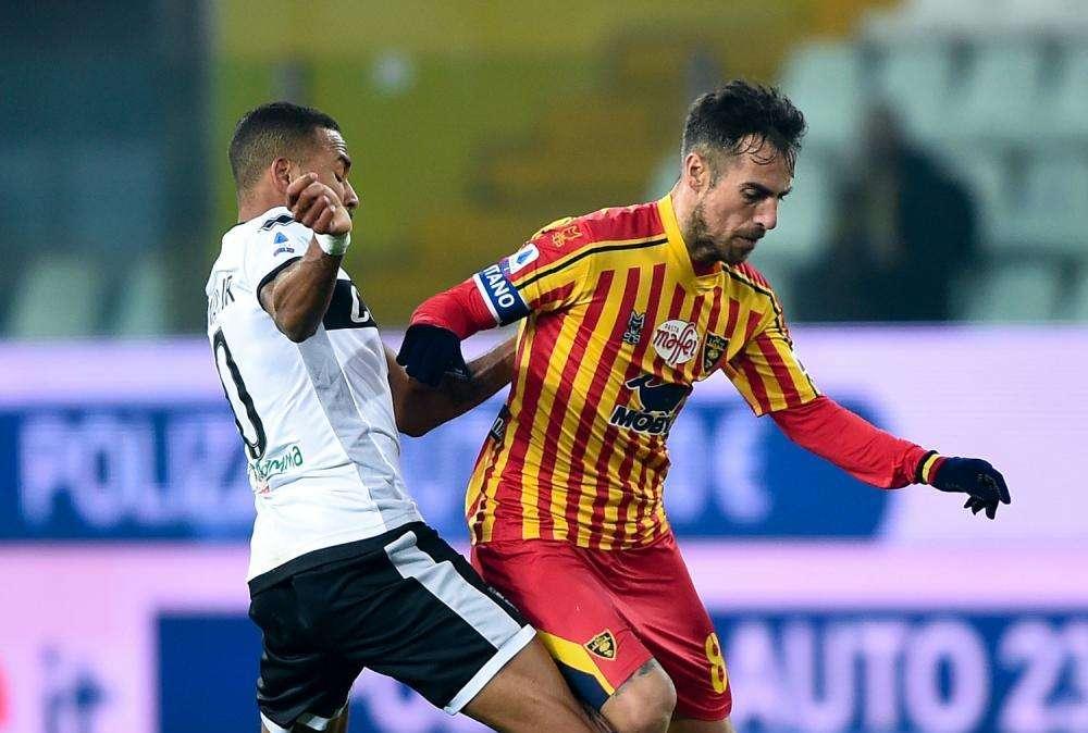 Al Parma bastano due gol senza sforzi, il Lecce perde ancora: al Tardini termina 2-0