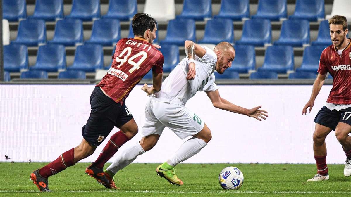Le formazioni ufficiali di Cosenza-Monopoli: Scienza opta per il duo Santoro-Montero