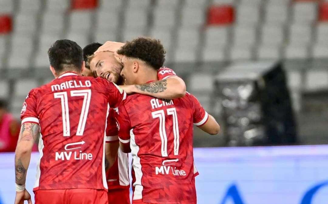 Bari-Brescia 2-0: Sibilli e Di Cesare tengono i biancorossi a galla per la salvezza 