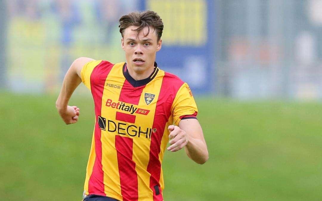 UFFICIALE - Lecce, reintegrato un centrocampista 
