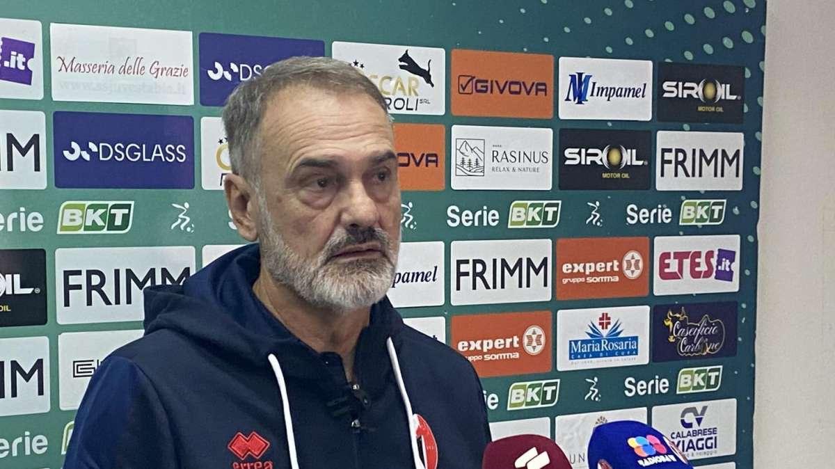 Juve Stabia-Bari 0-0, Vivarini: “Oggi più compatti. Ora isolati e pensare solo al campo”