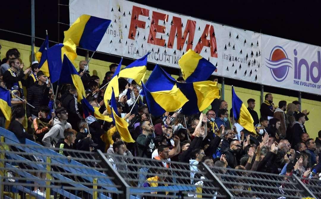 Il Gravina vuole sfruttare il fattore campo nel derby contro il Cerignola 