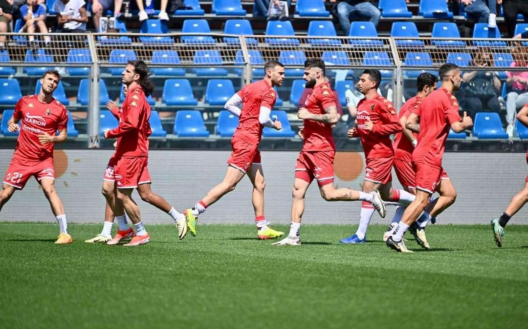 Bari, l'ennesimo cambio di allenatore è il fallimento del gruppo squadra. Va recuperata una credibilità persa