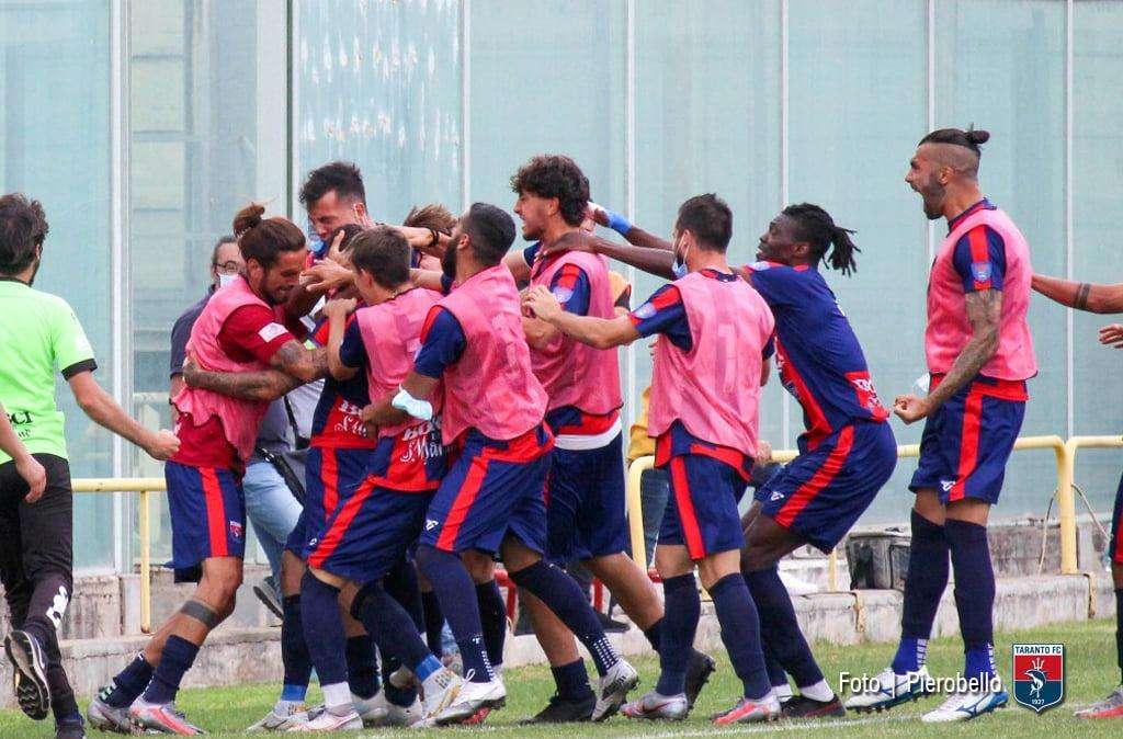 Taranto, adesso novanta minuti di fuoco: col Lavello l'ultima battaglia