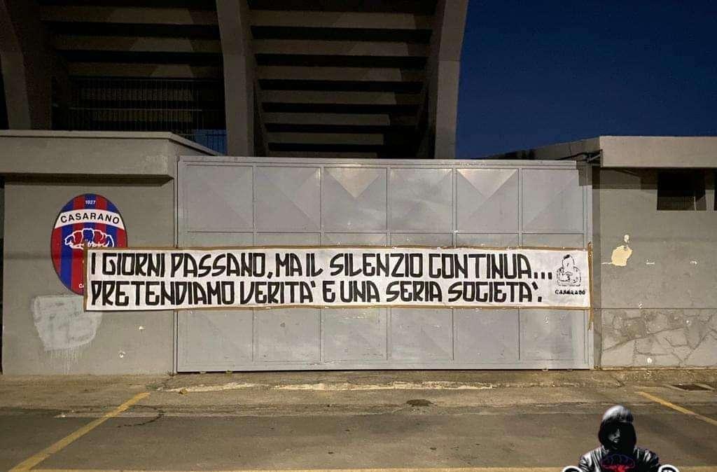 Casarano, amaro striscione dei tifosi. Ancora nessuna offerta concreta