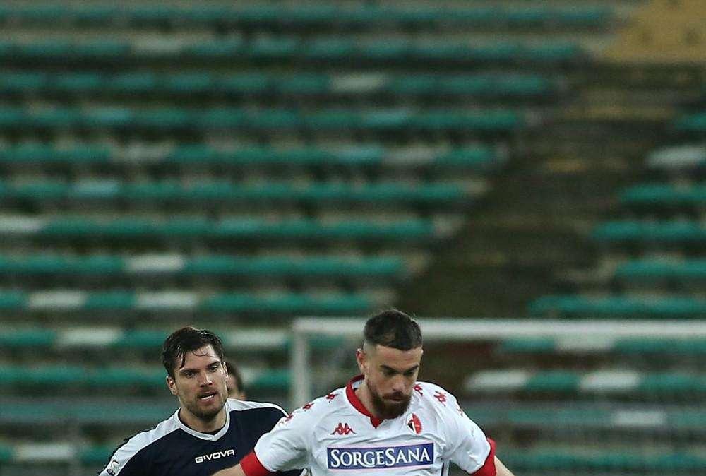 Bari, Sabbione lavora con il gruppo. Personalizzato per Andreoni
