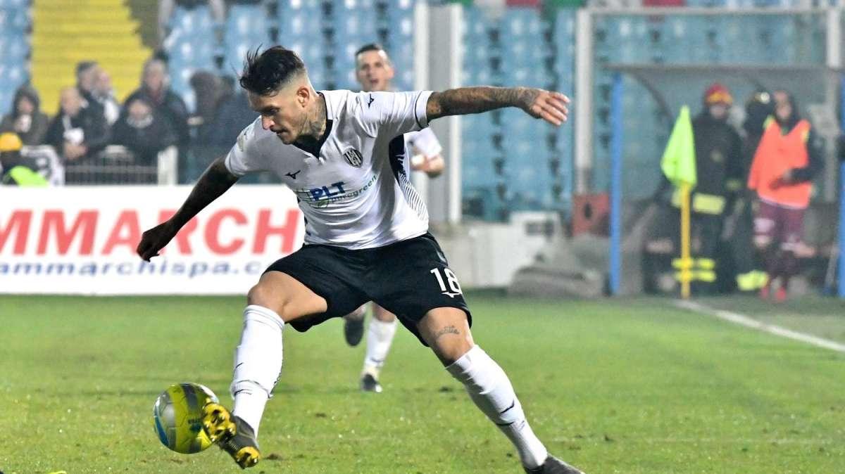 Catania, tutto fatto per Sarao: l'ex Francavilla e Monopoli firma domani