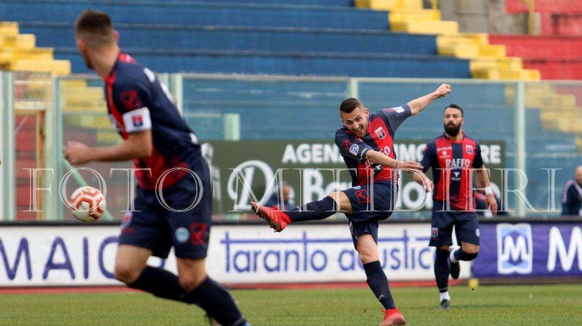Taranto, Van Ransbeeck: “Non capisco perché questa squadra sia solo sesta in classifica”
