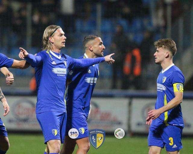 Gol e spettacolo al "Monterisi": tra Cerignola e Juve Stabia termina 4-2 