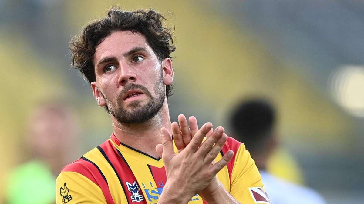 Lecce, contro l'Alessandria potrebbe tornare Calabresi dal primo minuto