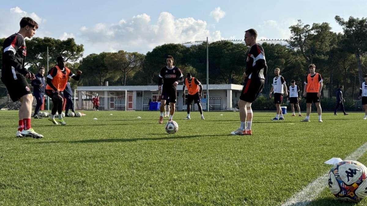 Bari riparte subito dopo il ko con il Pescara: sabato c'è la Reggiana