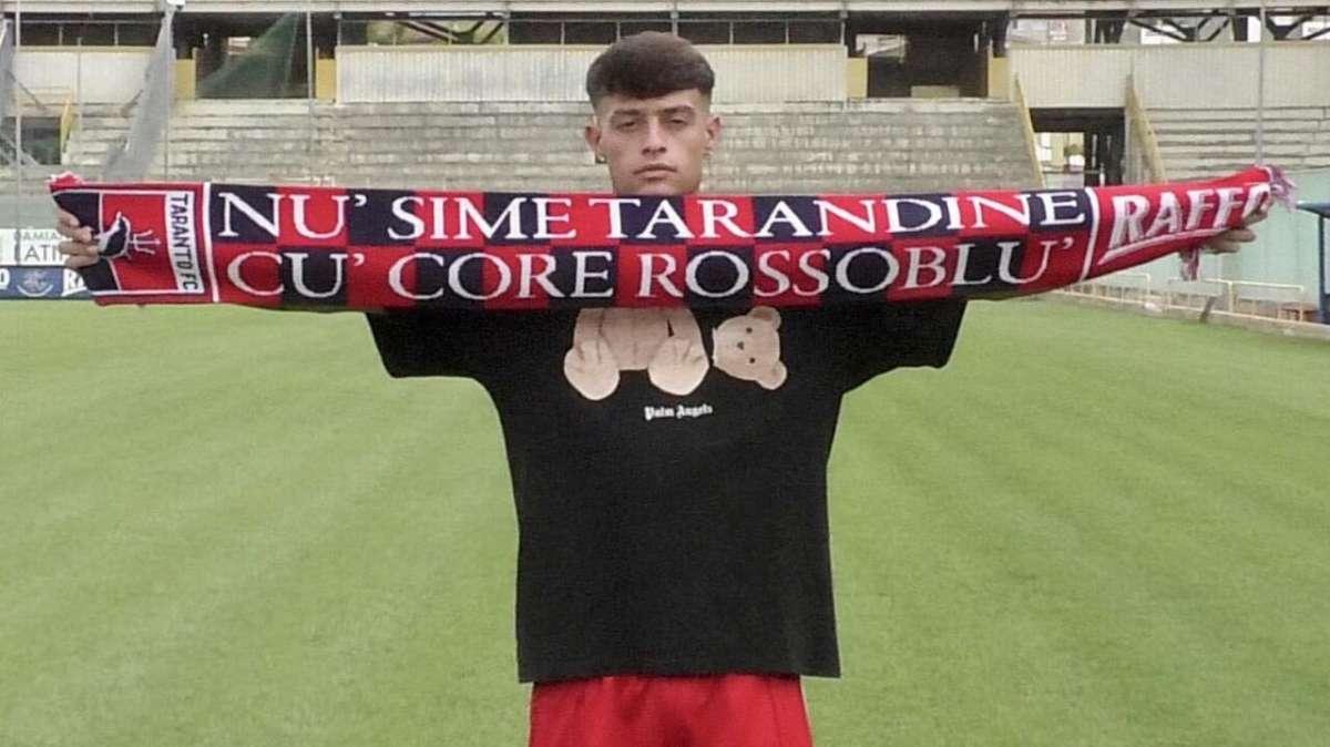 UFFICIALE - Taranto, saluta un centrocampista under