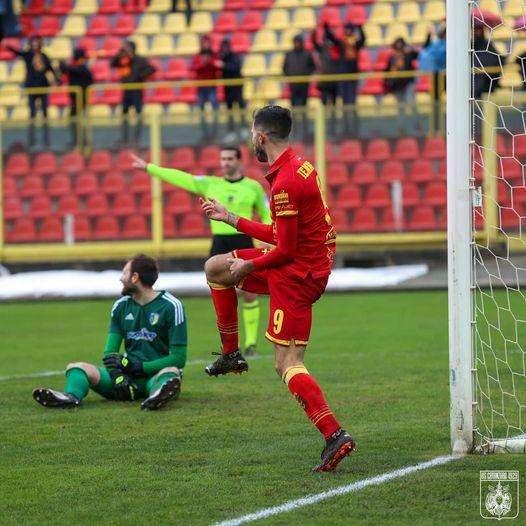 Catanzaro devastante, Cerignola battuto 4-0 al "Ceravolo"