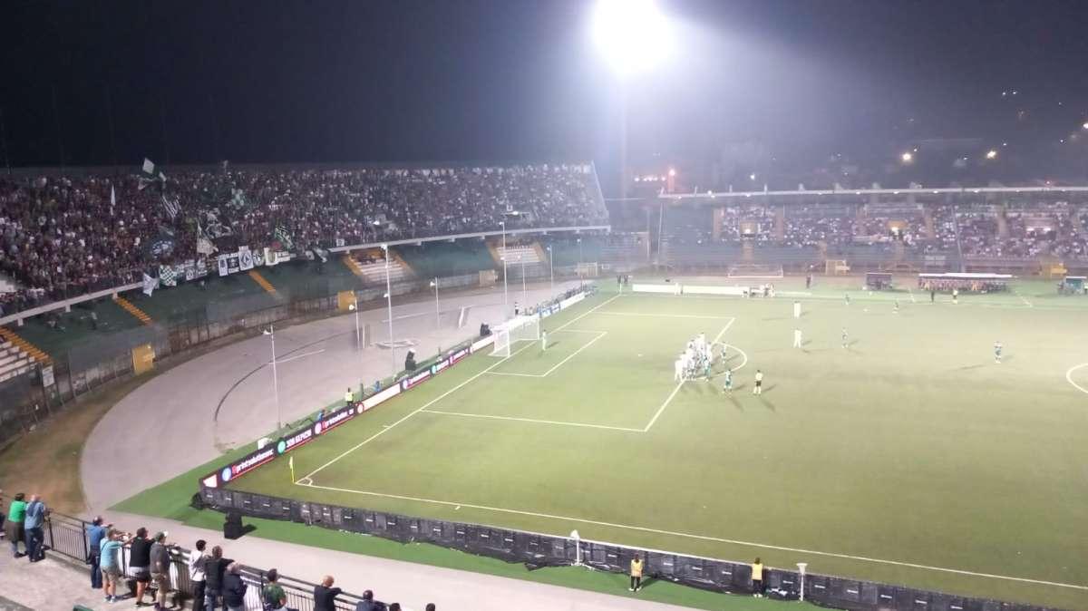 Pari e buona prova per il Foggia, è 0-0 al "Partenio" di Avellino