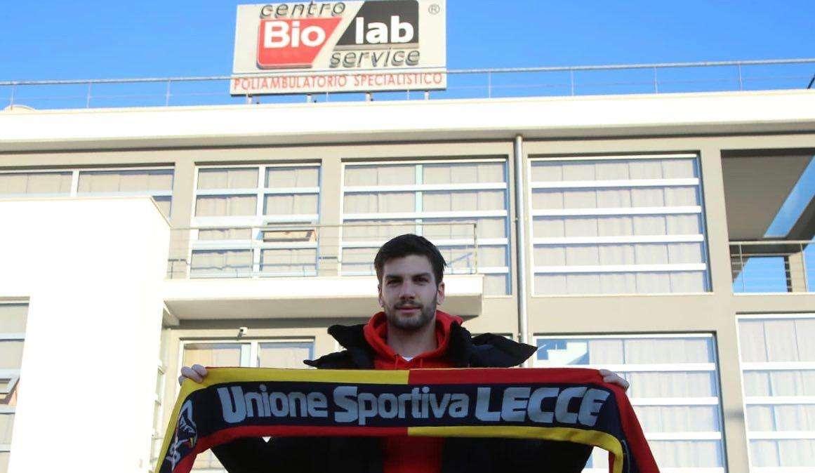 Lecce, è arrivato Simic: "Pronto per questa nuova avventura in giallorosso"
