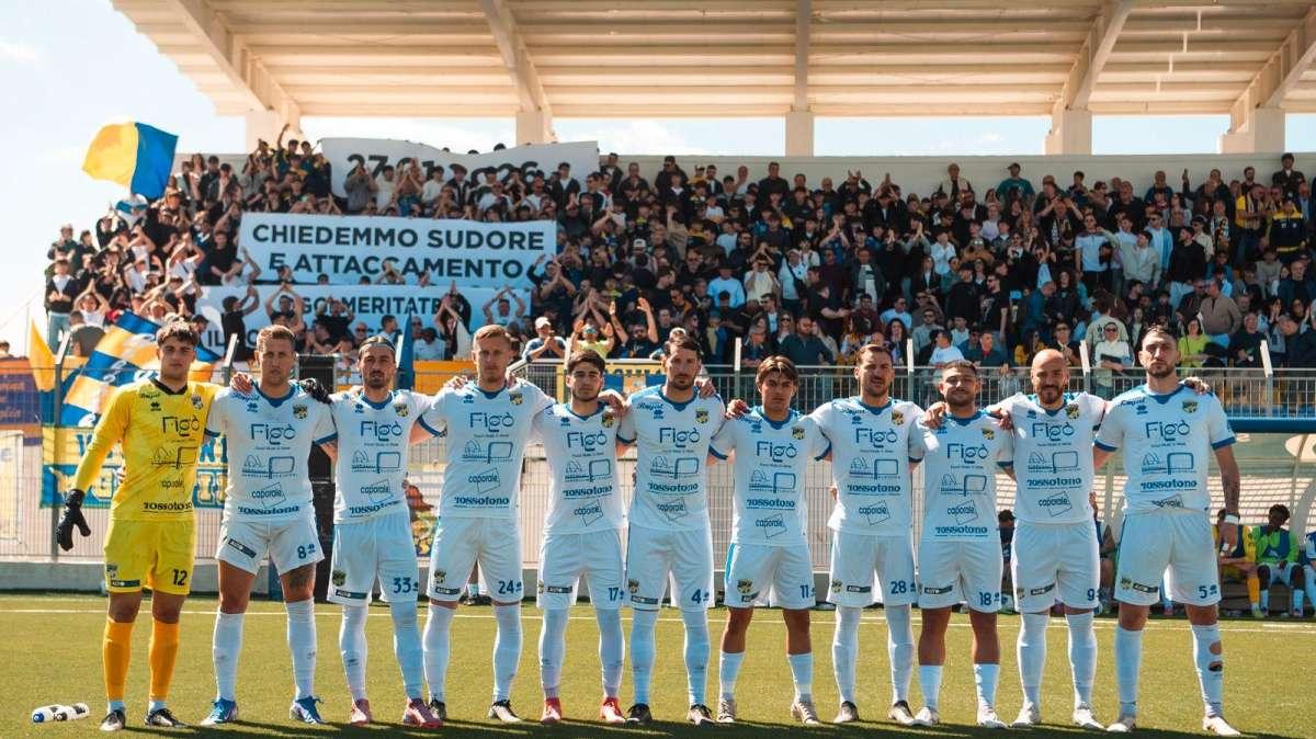 Gravina-Real Normanna 3-2, i murgiani vincono ma non basta per i play-off 