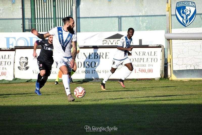 Brindisi, D'Ancora a TCP: "Stipendi? Viviamo di calcio, serve una soluzione"