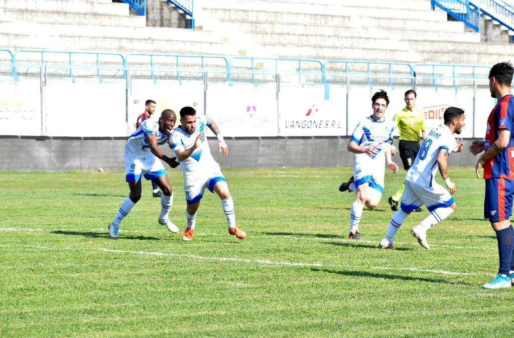 Le ultime dai campi: Brindisi, Ballestracci subito in campo. Out Bottari