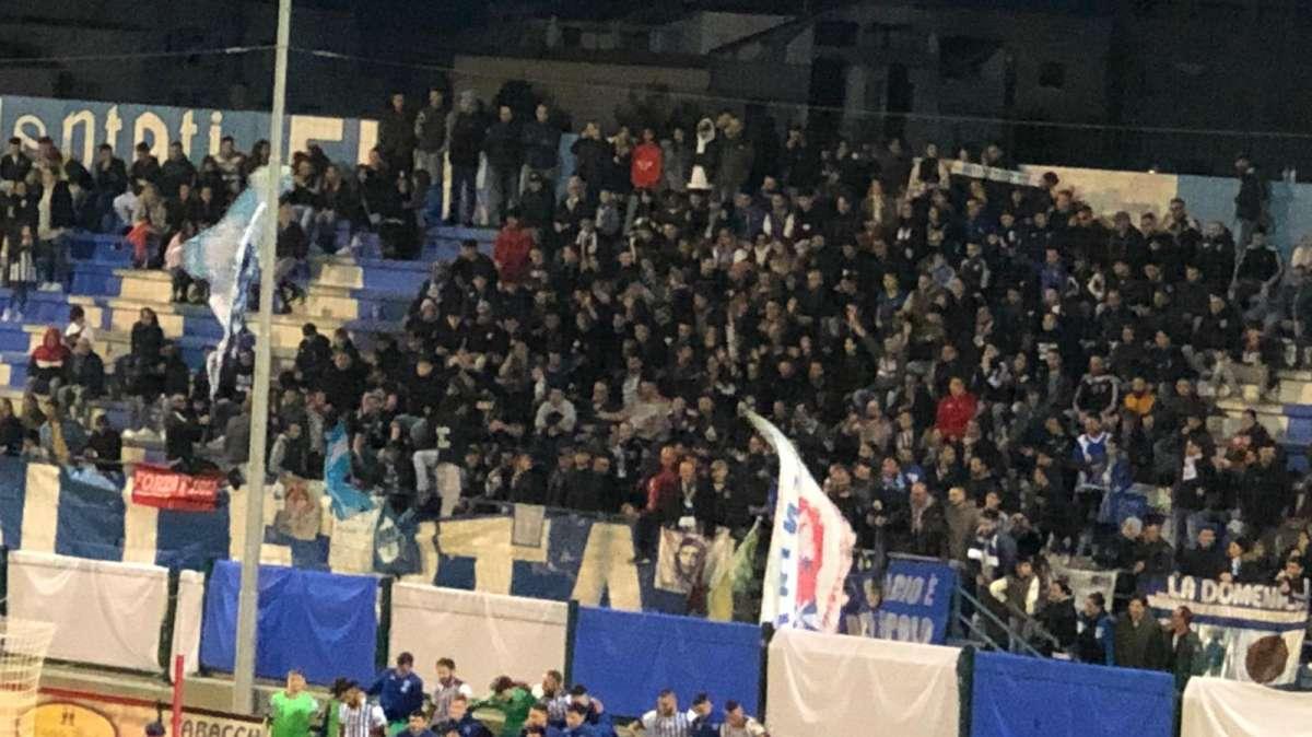 Prinari e Cavaliere fanno volare il Fasano: battuto il Taranto 2-0