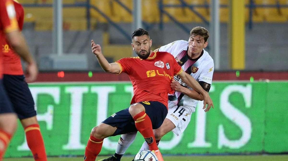 Lecce, Coda: "L'interesse della Salernitana fa piacere, ma io non mi muovo da qui"