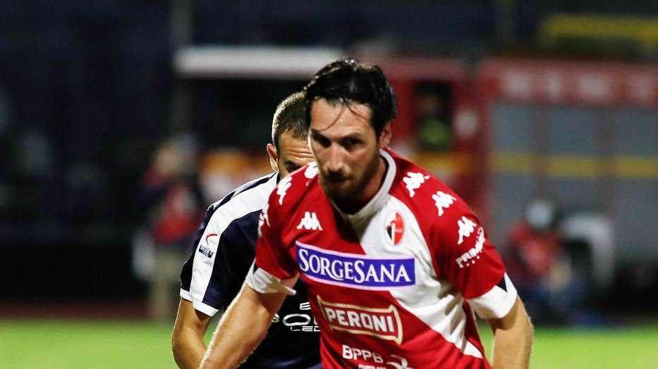 Bari, Semenzato: "Con la Turris tante occasioni. L'arbitro non ha visto un tocco di braccio"