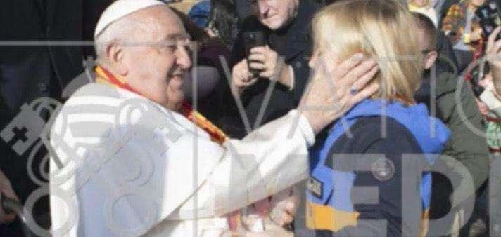 Lecce, il piccolo Filippo di 9 anni protagonista di un curioso episodio con il Papa