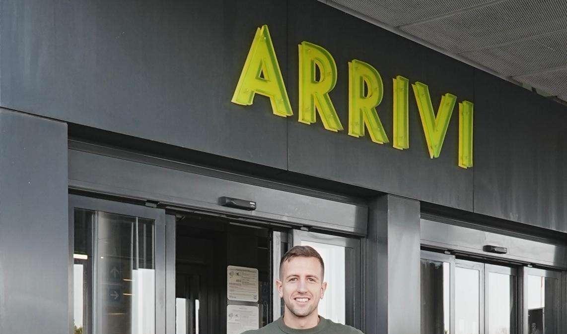 Lecce, ecco Marco Sala: il difensore è sbarcato in Salento