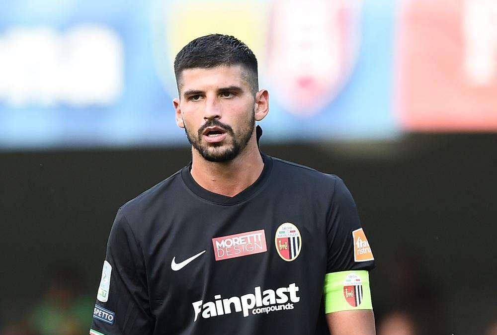 Bari, aumenta la concorrenza per Brosco: c'è il Benevento