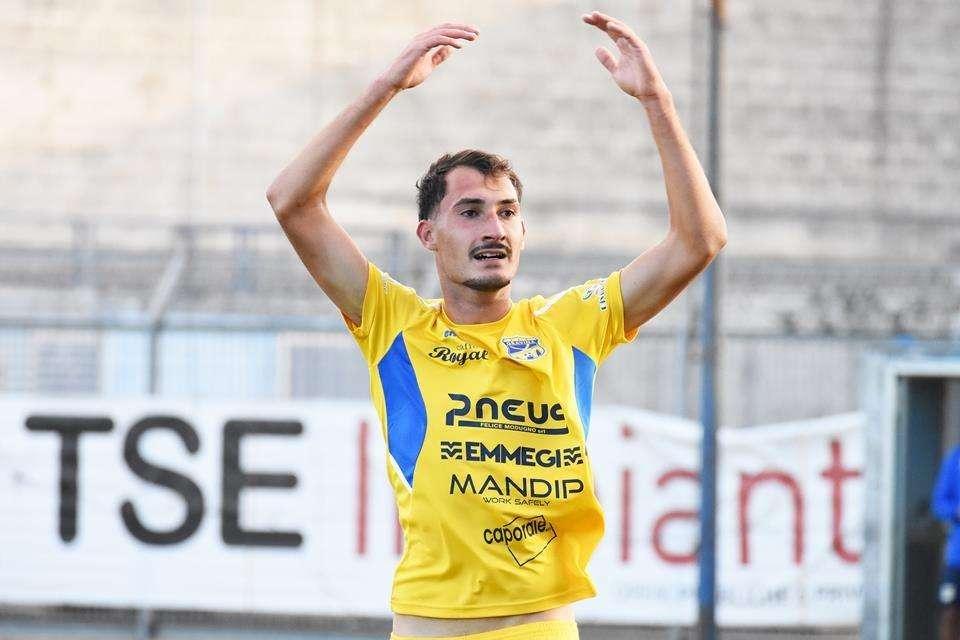 Gravina, Stauciuc: "Il segreto è il lavoro. Pensiamo già al Matera"