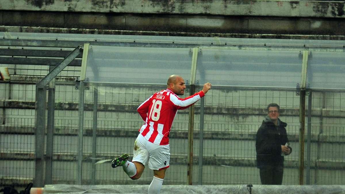 Lecce, senti Tiribocchi: "Giallorossi costruiti bene, pesa l'assenza del pubblico"