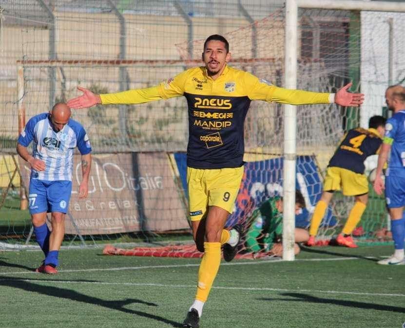 Gallipoli-Gravina 0-3, i gialloblù vincono ancora ed escono dalla zona play-out 