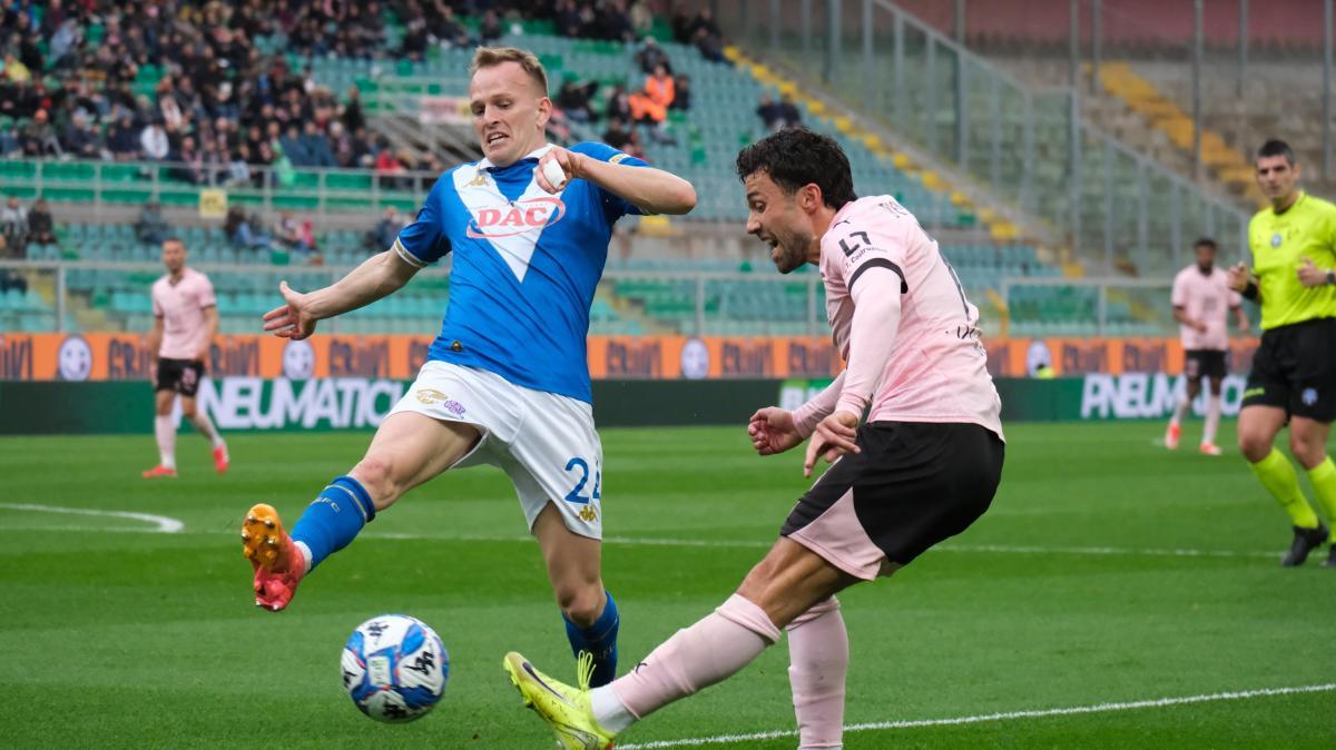 UFFICIALE - Bari, Dickmann ceduto all’Ofi Creta