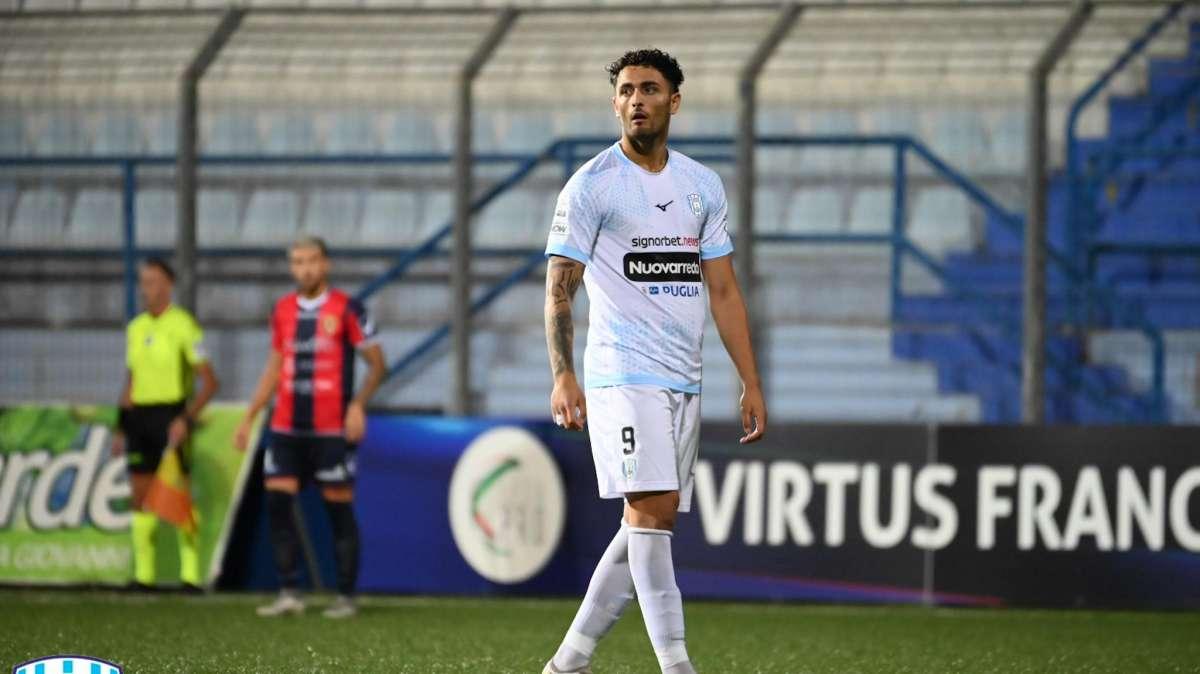 Le probabili formazioni di Virtus Francavilla-Crotone: Villa verso il 3-4-2-1 con Giovinco dal 1'